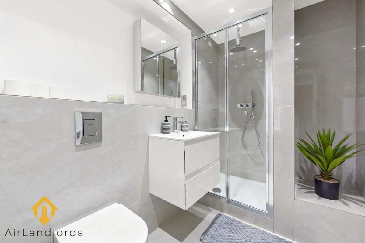 Exclusive 2 Bedroom Flat Near Buckingham Palace London Exterior photo